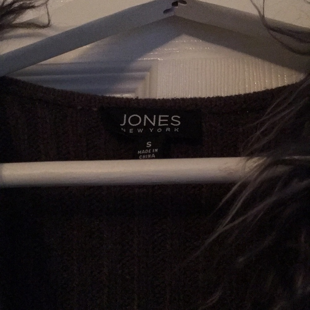 Vest - Picture 2 of 5
